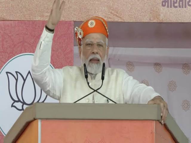 PM Modi is on Attack in Chittorgarh: Gelhlot is Accepted his Defeat, Rajasthan: Need's BJP Government to Save Themself